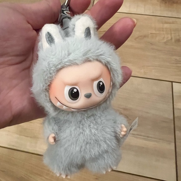 Pin for Love (W) - Picture 2 of 2